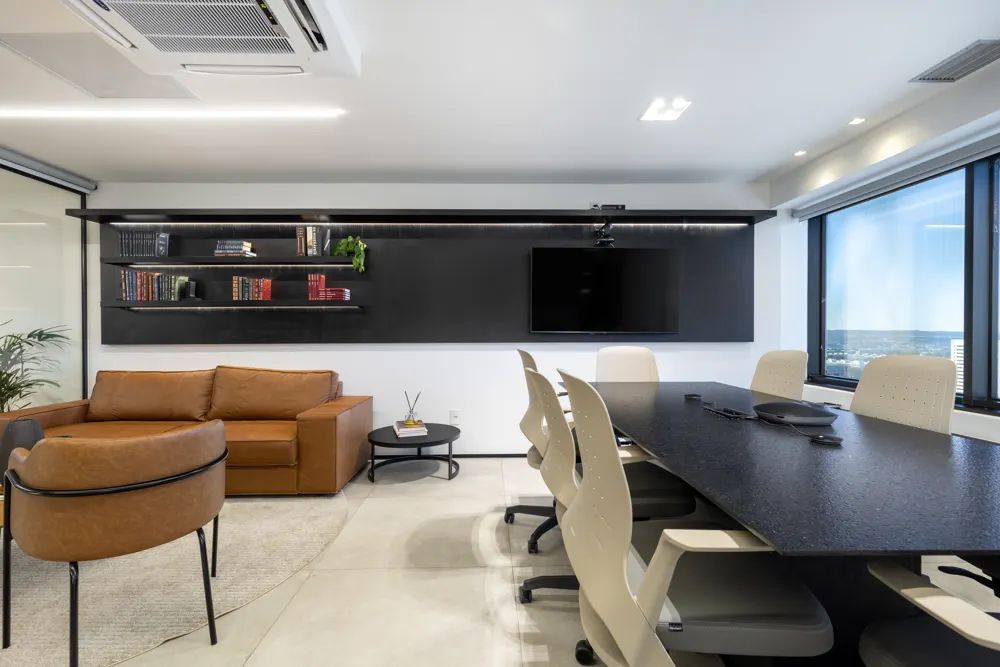 Escritório corporativo: sala de reunião e estar